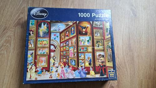 Legpuzzel van 1000 stukjes.  Puzzel stukjes King Disney.