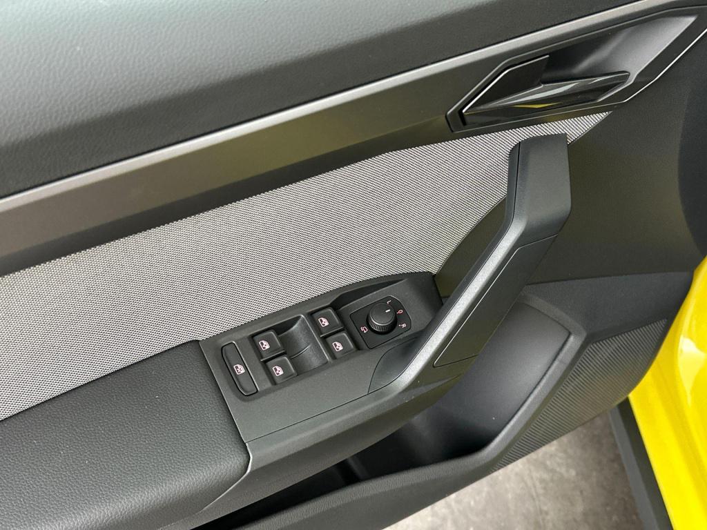 Seat Arona fr business connect 1.0 ecotsi 85 kw / 115 pk suv