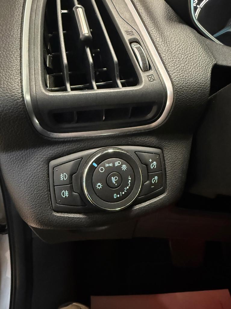 Ford B-max 1.6 ti-vct titanium