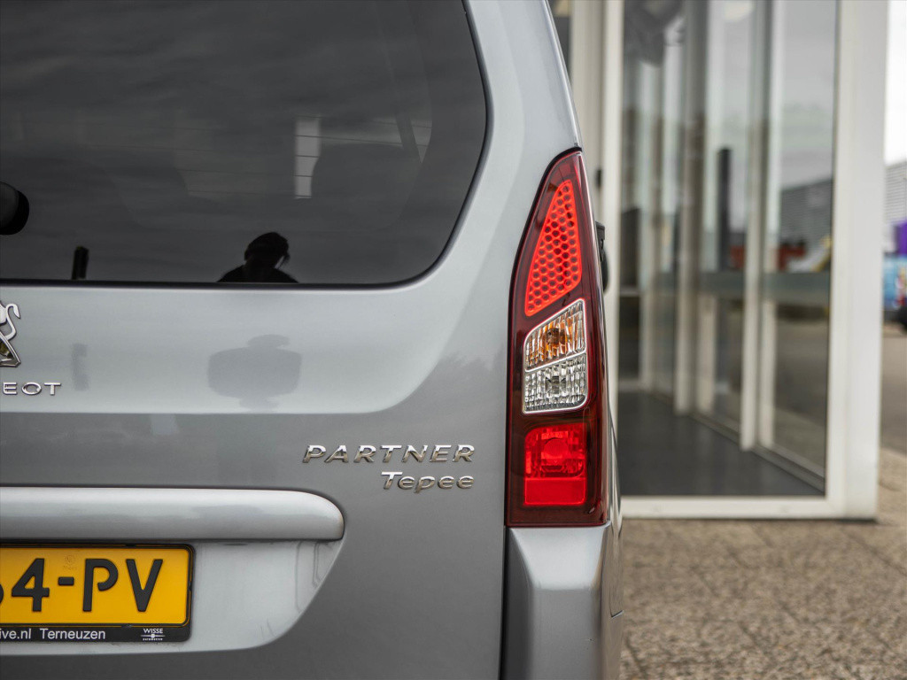 Peugeot Partner 1.2 puretech 110pk | airco | zonnepaneel | cruise control |