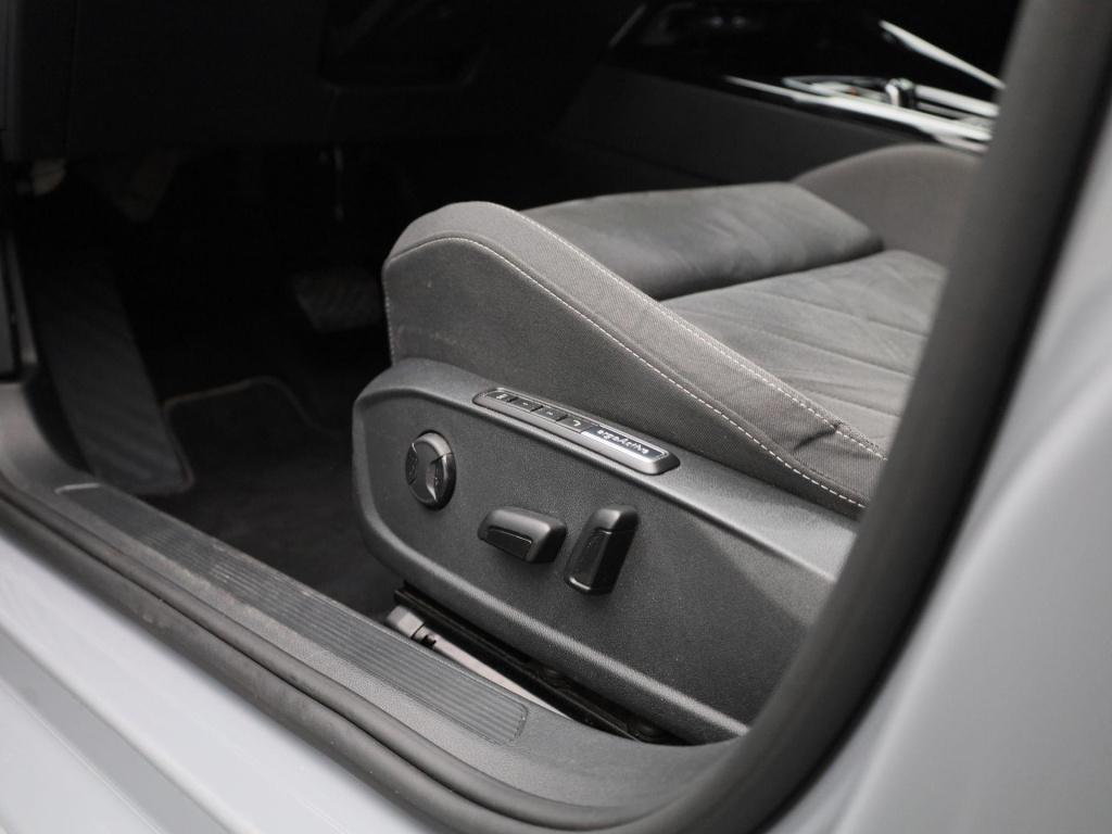 Volkswagen Golf variant 1.5 etsi style automaat | apple carplay/android aut