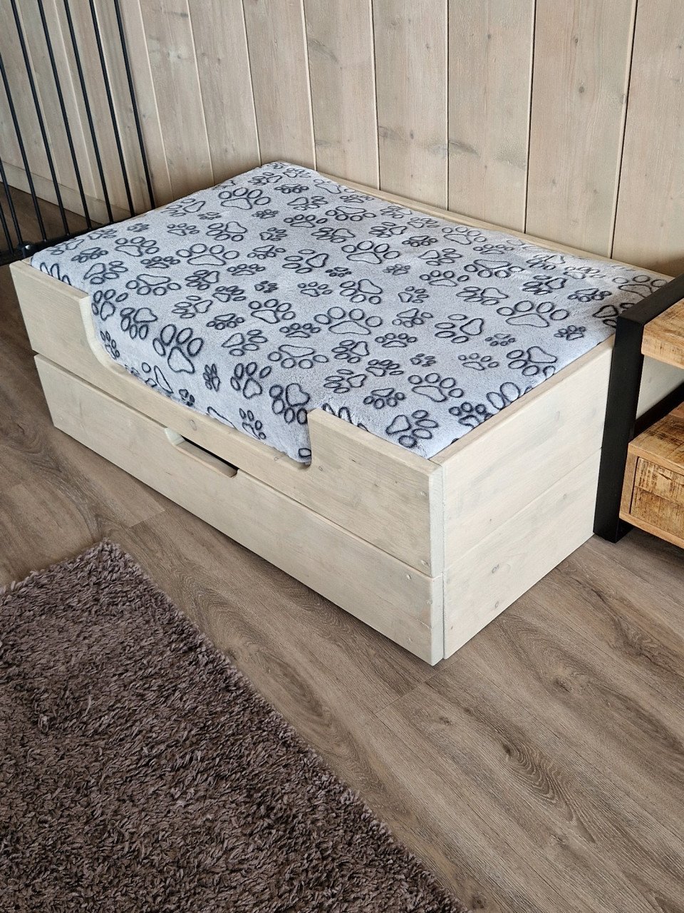 Stoere Hondenmand van Steigerhout + Kussen