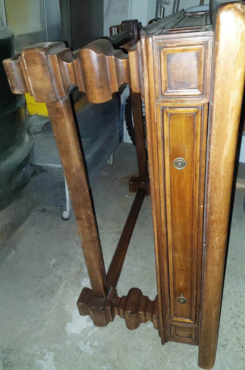 Prachtige eiken salontafel met lade