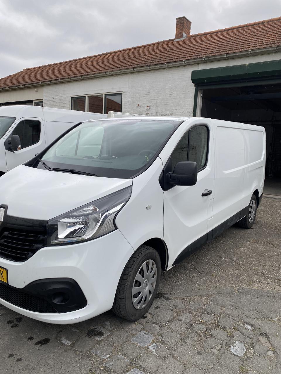 Renault trafic H1 L2 kampeerbus