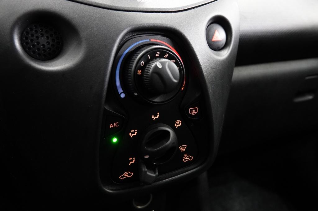 Peugeot 108 1.0 e-vti access | aux | airco |