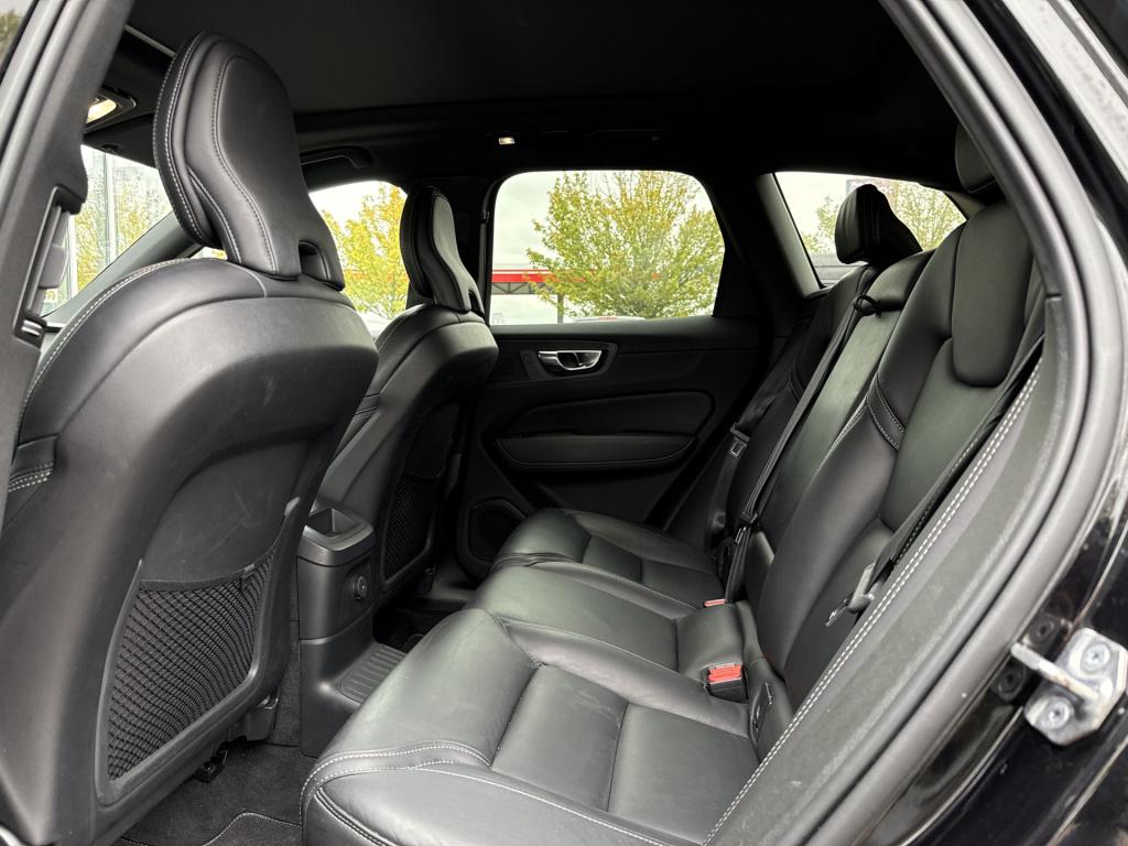 Volvo XC60 2.0 t6 plug-in hybrid awd plus dark r-design | pano | stoelverw.