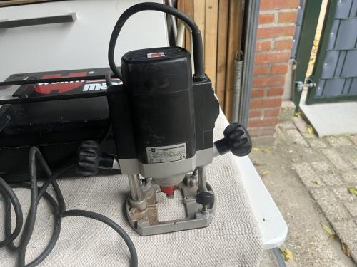 Bovenfreesmachine Master OF750 met 12 en 35 freessets