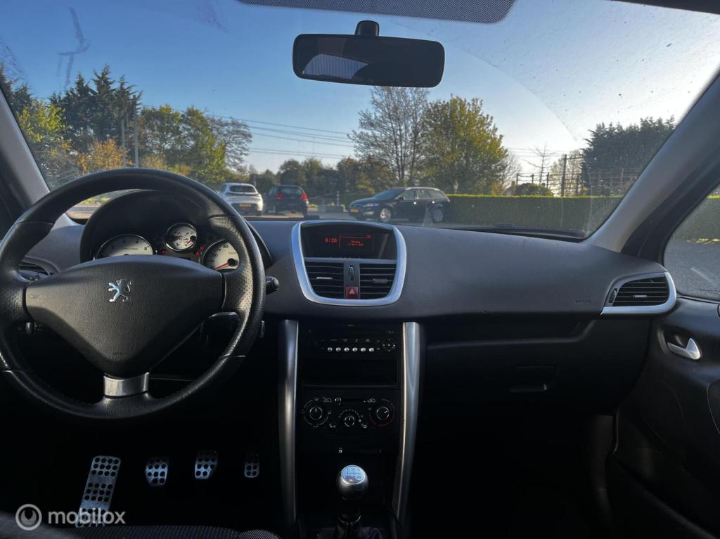 Peugeot 207 1.6 vti sportium