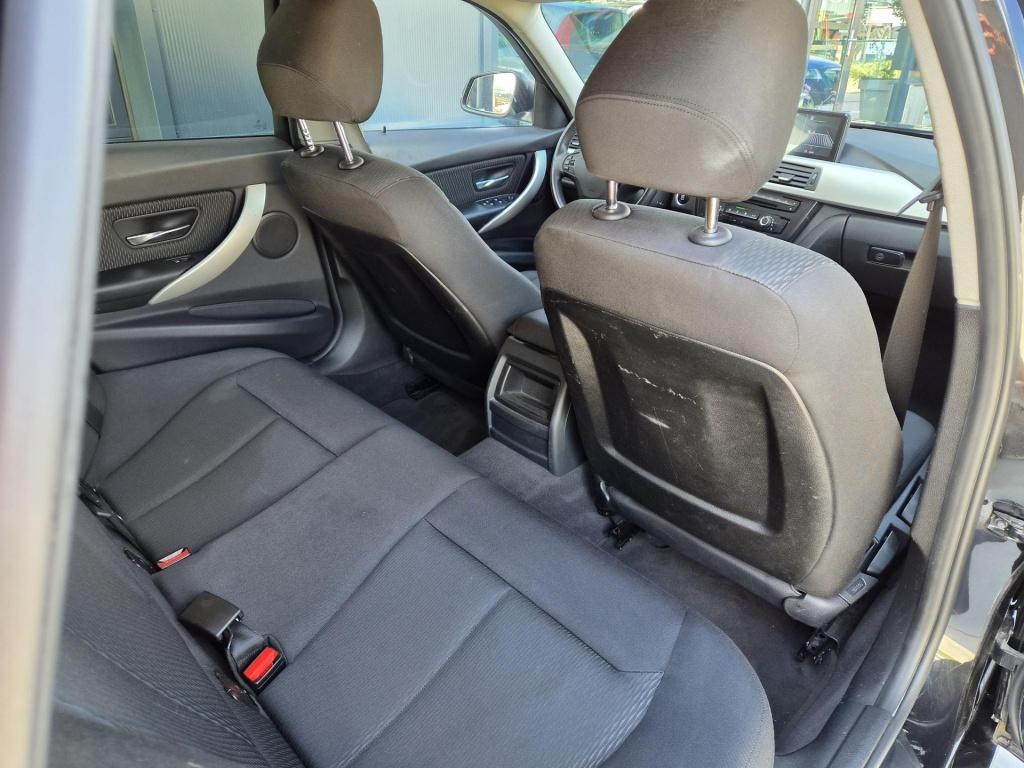 BMW 3-serie touring 320i executive