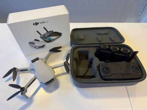Complete DJI MIni SE Drone met 3 accu's en controller