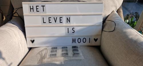 Lichtbak compleet met letters