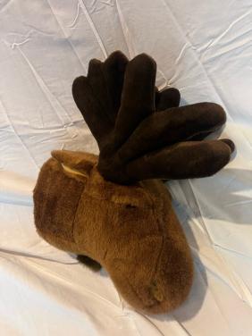 Pluchen rendier en herten kop