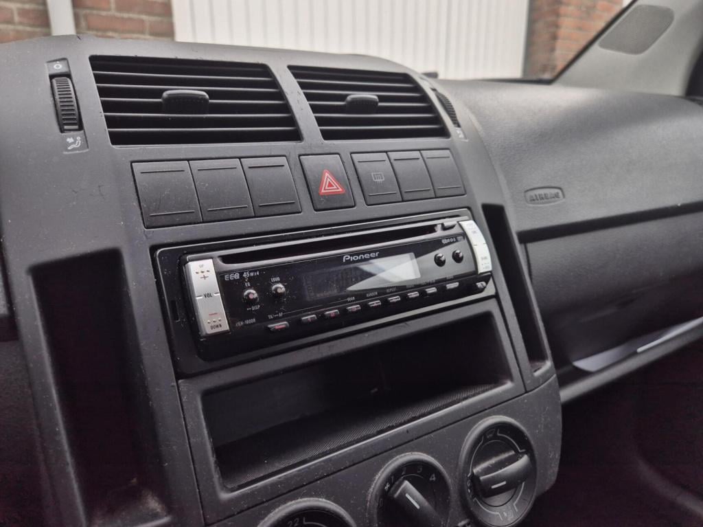 Volkswagen Polo 1.2 optive / origineel nl / airco