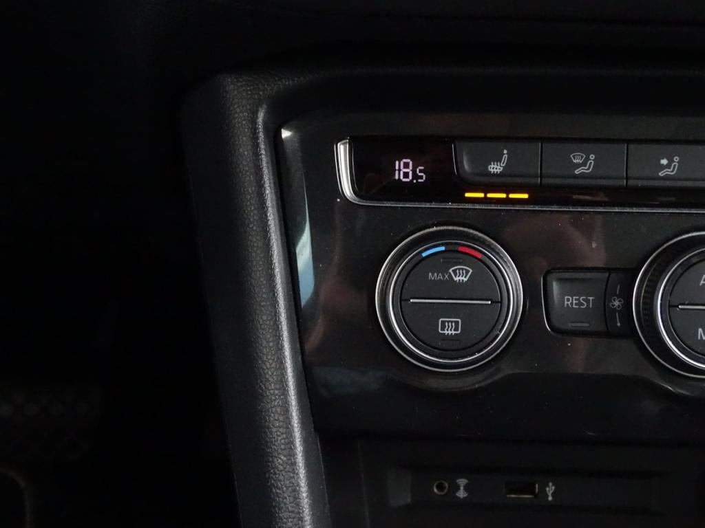 Volkswagen Tiguan 1.4 tsi act highline business r aut | r line | trekhaak |