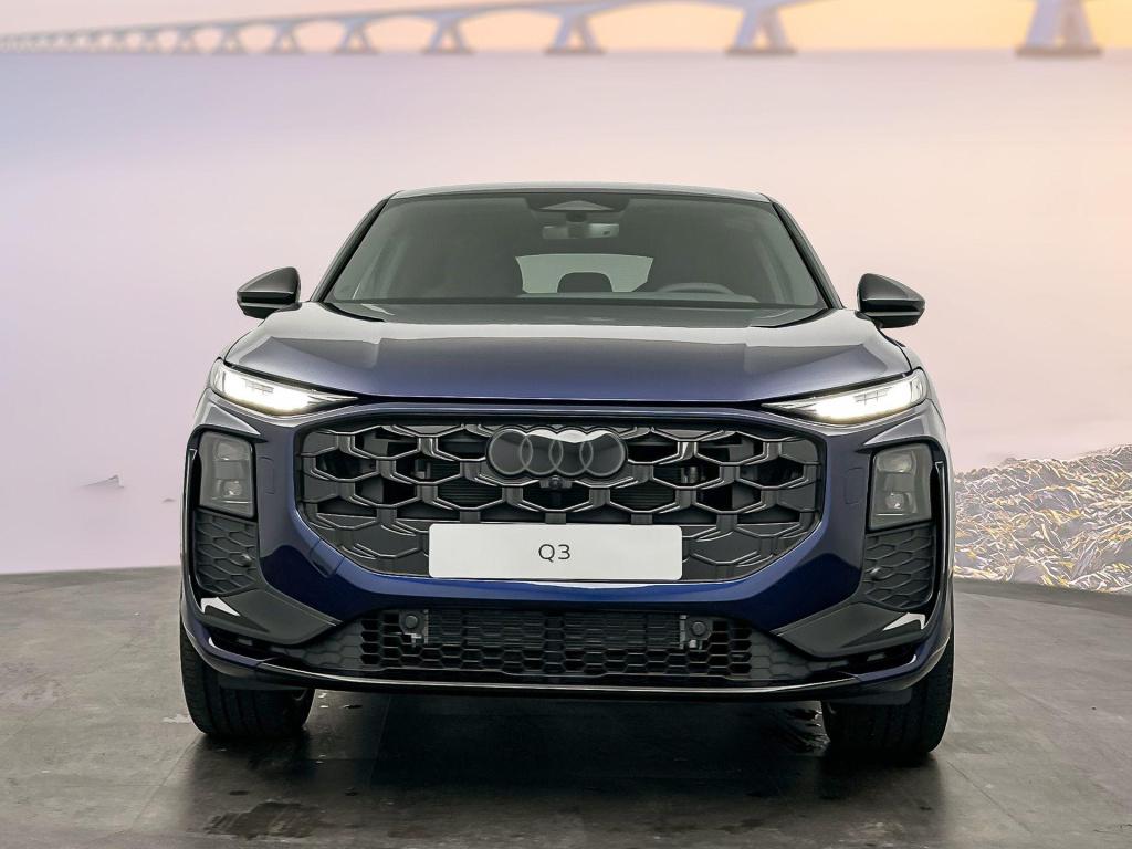 Delta A Matrix Audi Q3 sportback s edition e-hybrid 272 pk tech pro l leer l matrix