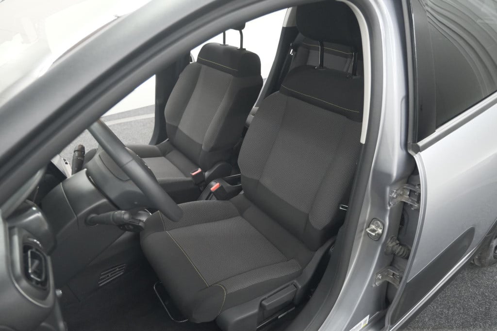 Citroen C3 puretech 110 eat6 max | apple carplay | parkeersensoren | climat