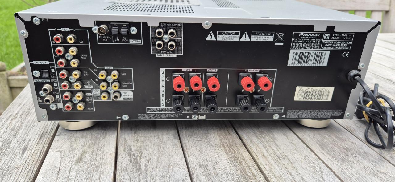 Pioneer VSX-415 audio receiver