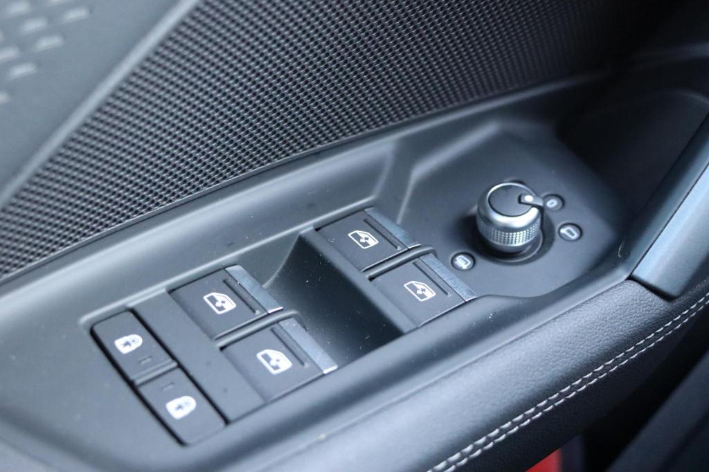 Audi A3 sportback 30 tfsi s-line edition s-tronic 115pk