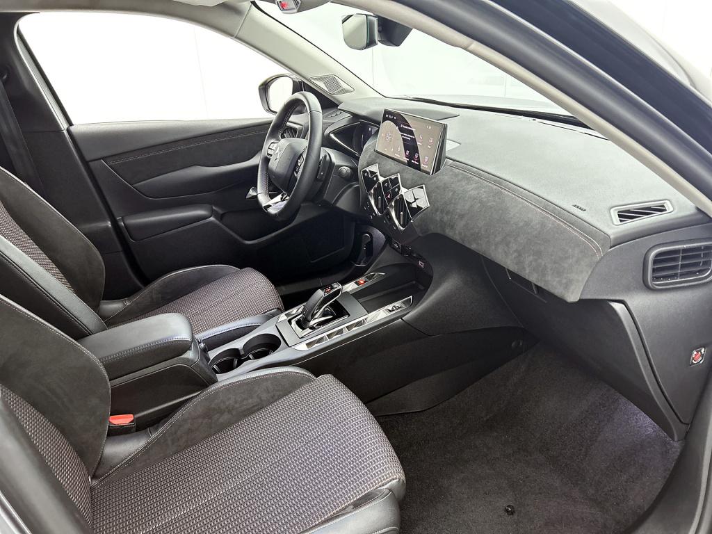 Ds Ds 3 130pk automaat performance line | rijklaar | 360 camera | keyless s