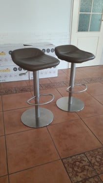 Stevige barkruk / hoge stoel