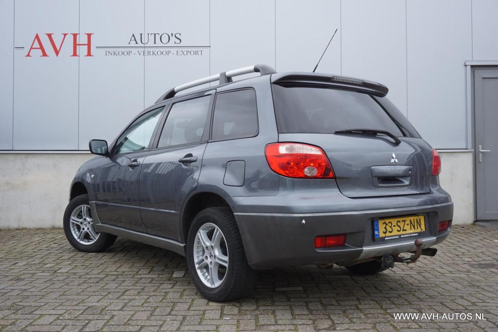 Mitsubishi Outlander 2.0 invite+