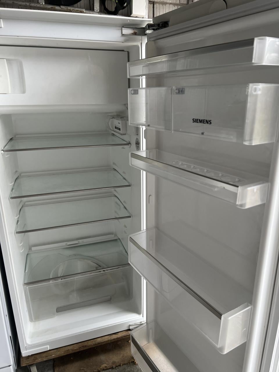 Siemens Koelkast met vriesvak inbouw of vrijstaand 122x55 cm. Klasse A++