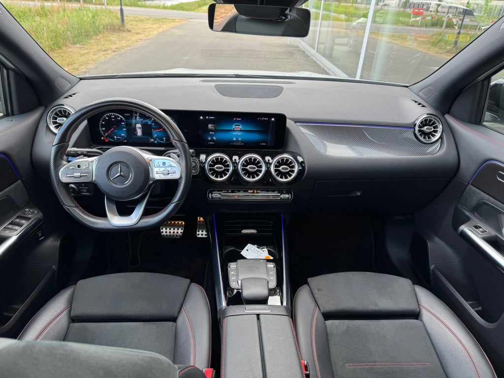 Mercedes-Benz Gla-klasse 200 business solution amg automaat /wegklapbare tr