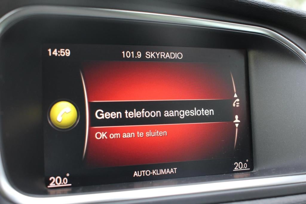 Volvo V40 1.5 t2 inscription aut. - leder - full led - navi - citycafety - 