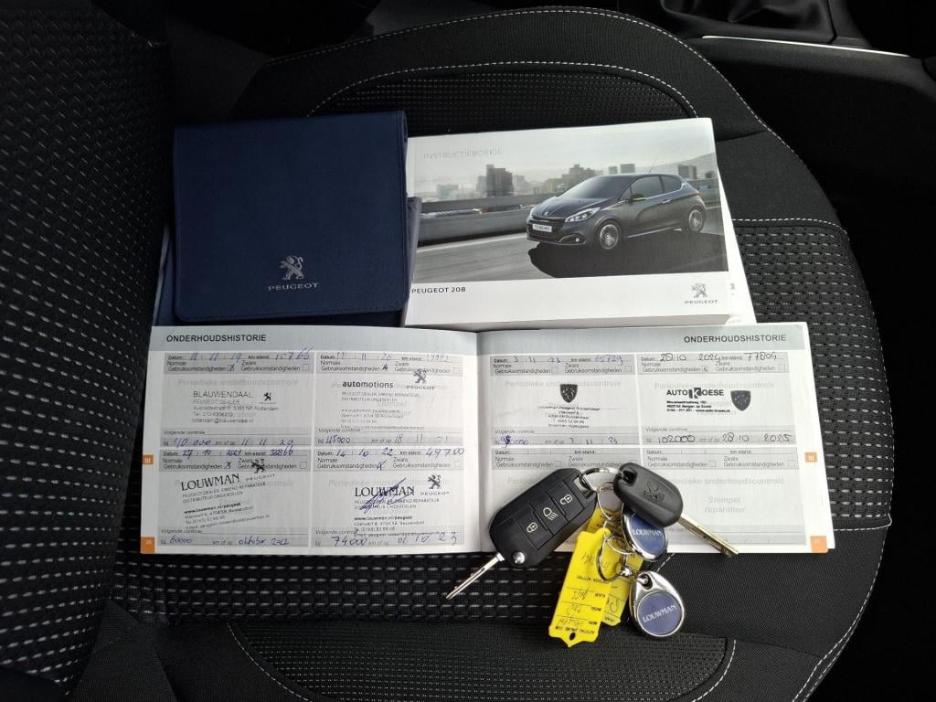 Peugeot 208 1.2 allure nav/clim/lmv/park