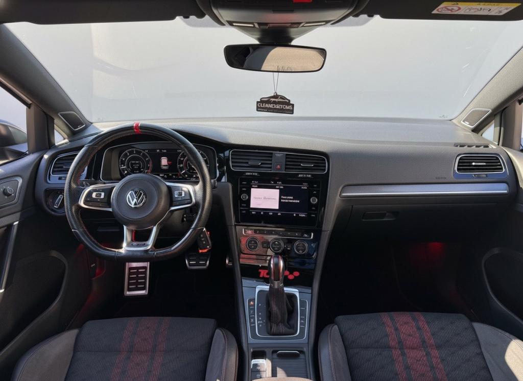 Volkswagen Golf 2.0 tsi gti tcr 5-deurs automaat 290 pk