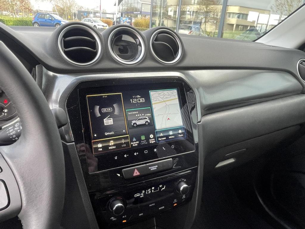 Suzuki Vitara 1.4 boosterjet style smart hybrid