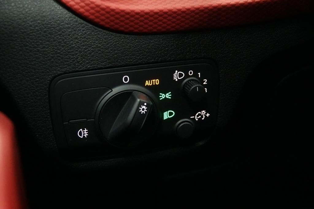 Audi Q2 1.4 tfsi | bluetooth | pdc | 19" |