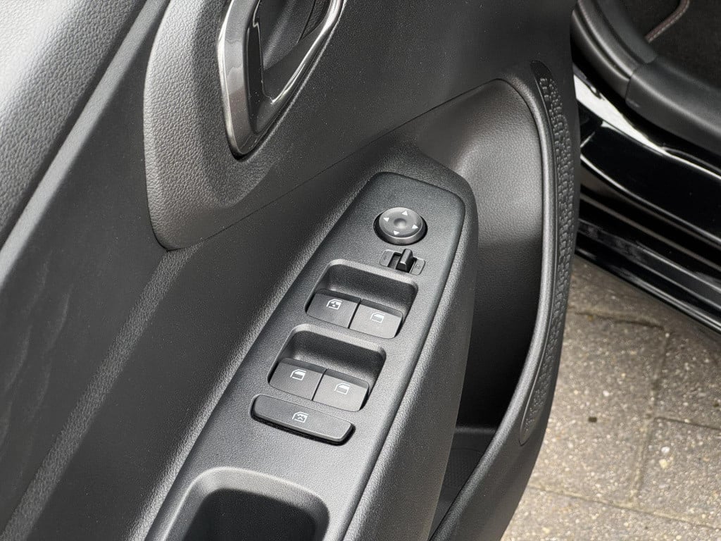 Hyundai I 10 1.0 t-gdi n line 5-zits | navigatie | camera | stuur- + stoelv