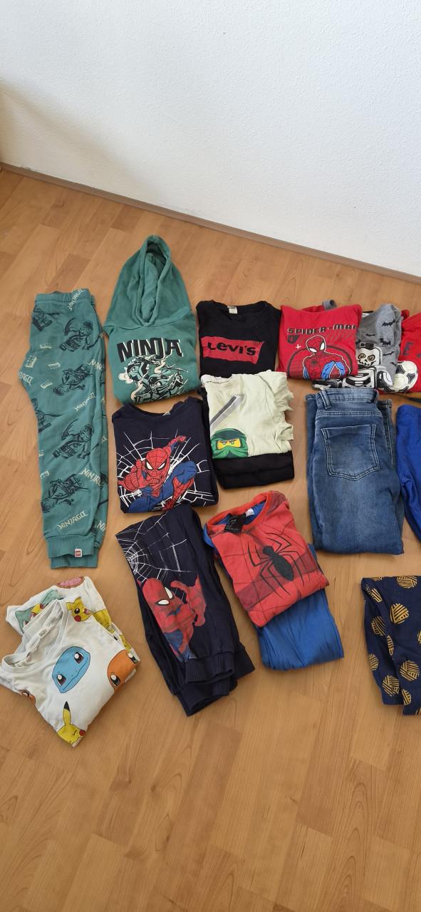 Kledingpakket jongen maat 122/128 herfst en winter + winterjas