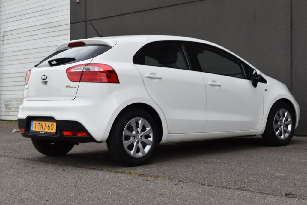 Kia Rio 1.2 cvvt businessline 5drs | airco | cruise | bluetooth | unieke km