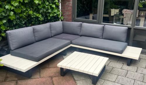 Lounge set