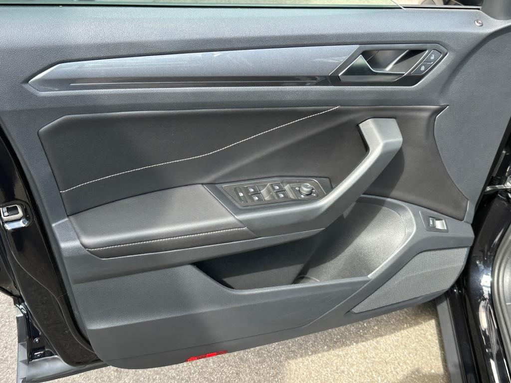 Volkswagen T-roc 1.5 tsi 150pk dsg style carplay | camera | keyless | elek.