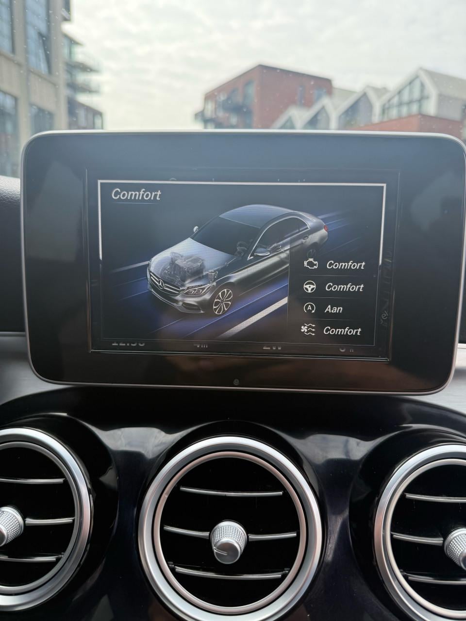 Mercedes-Benz C-Klasse C180 AMG Aut7 2017 NAP