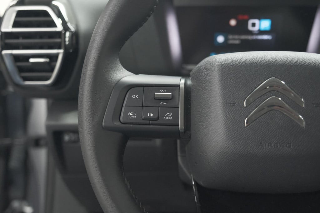 Citroen Ë-c4 feel pack 50 kwh | camera | navigatie | apple carplay | parkee