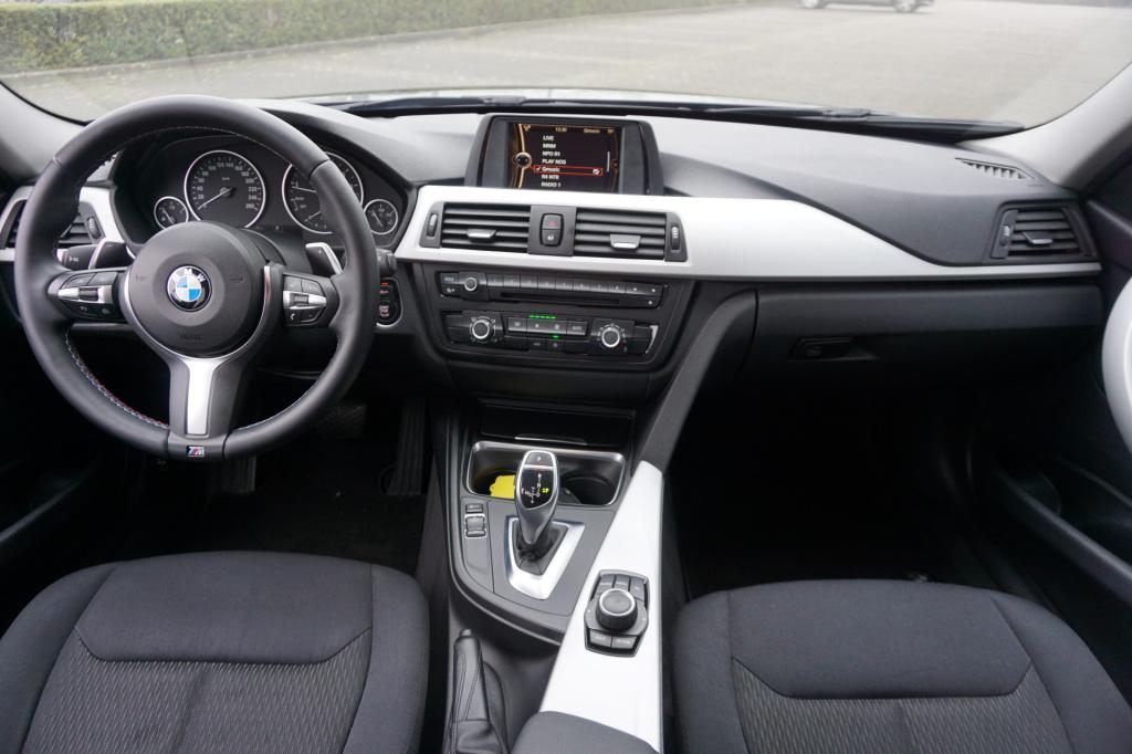 BMW 3-serie 320i automaat - airco / cruise / elektr. ramen / nap