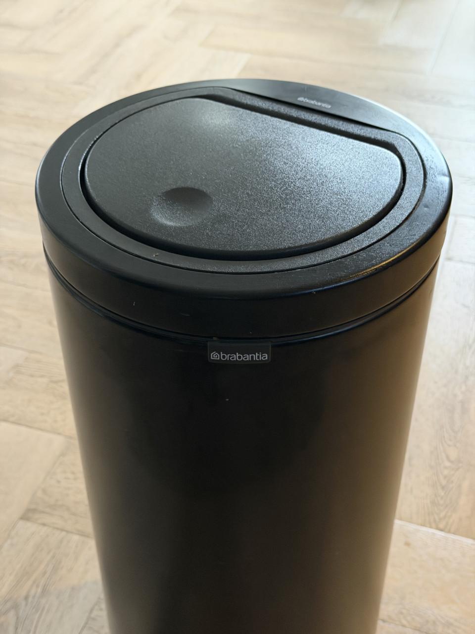 Brabantia Touch Bin Flat Top 30 liter
