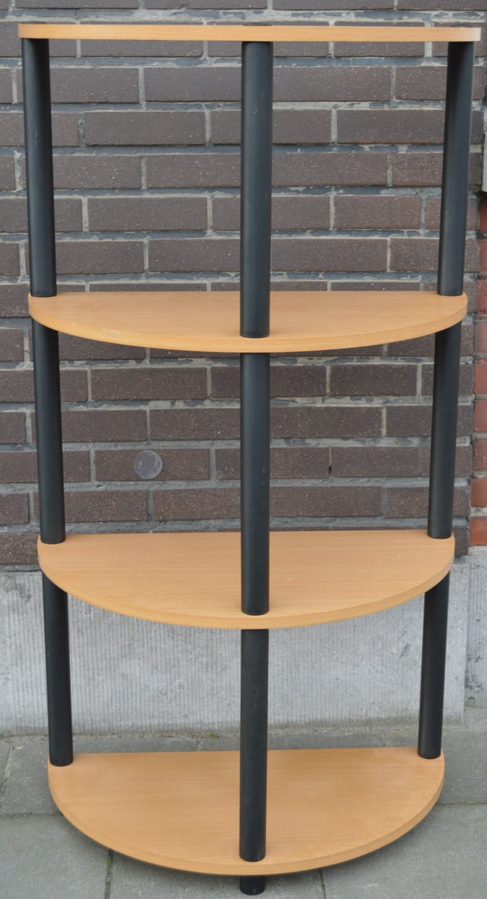 Wandrek met 4 halfronde leggers, 1.12 m hoog