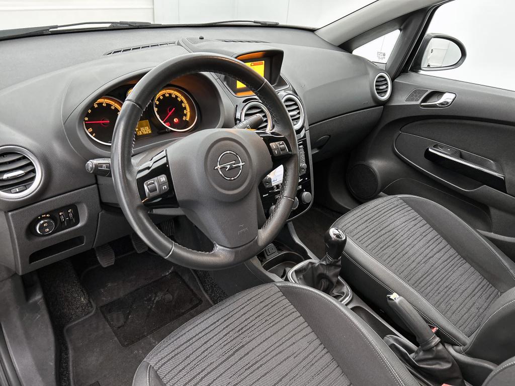 Opel Corsa 1.2-16v business+ | trekhaak | nieuwe apk |