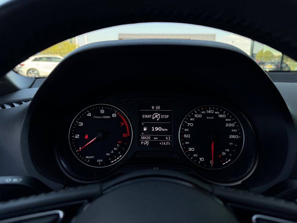 Audi Q2 30 tfsi sport * panoramadak * clima * navigatie
