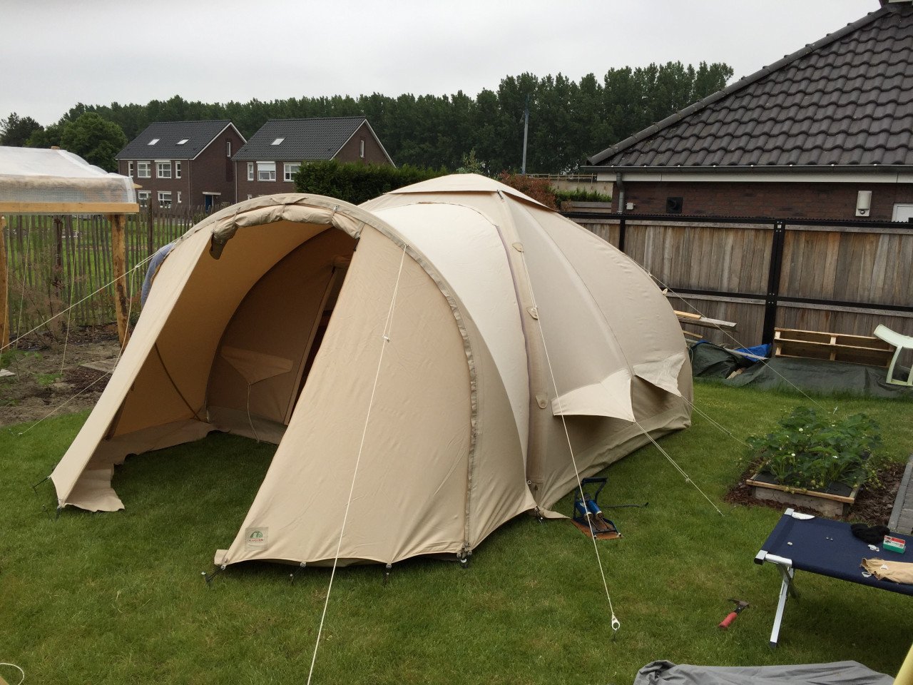 Ruime, stormvaste Karsten tunneltent 3 personen