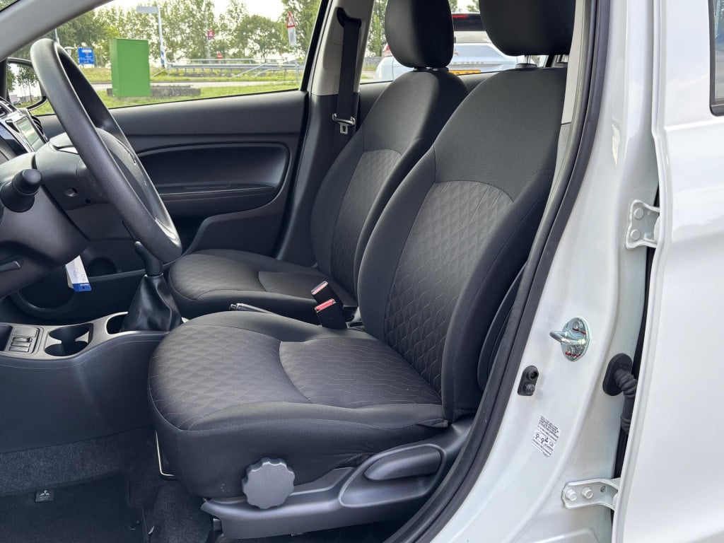 Mitsubishi Space Star 1.2 connect+ | apple carplay/android auto | aircondit