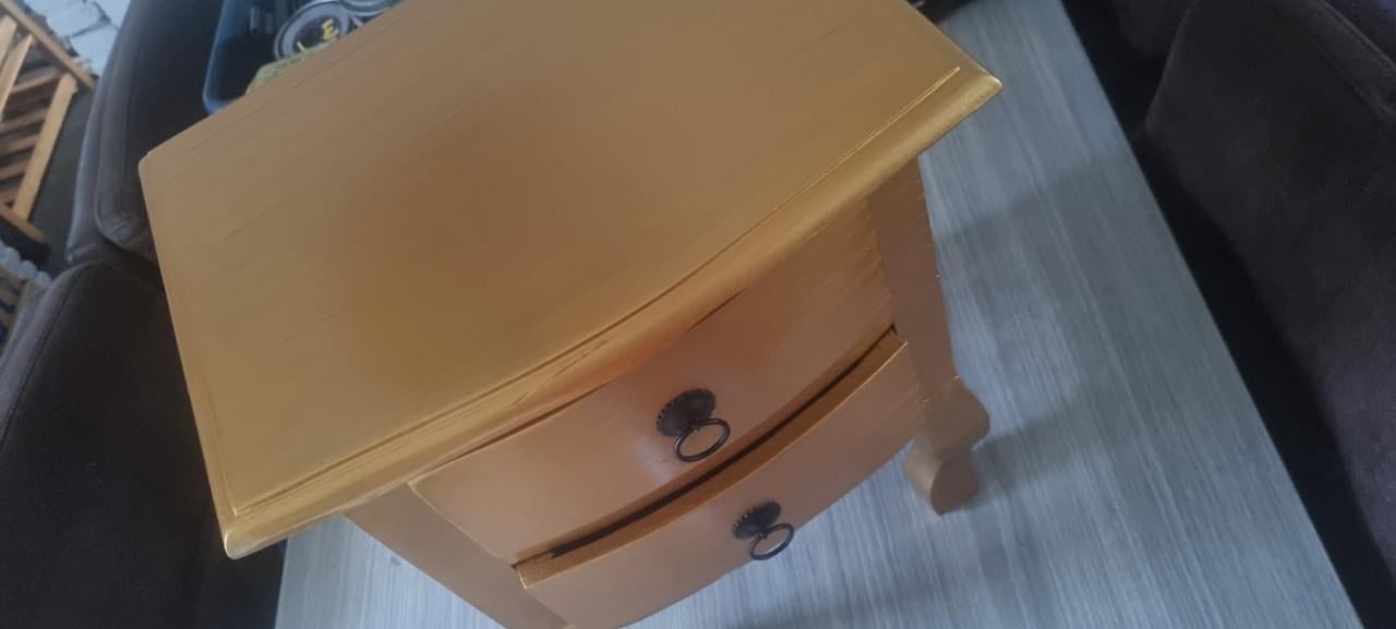 Kastje mangohout goudkleur