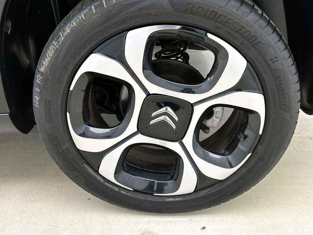 Citroen C3 Aircross 110 pk s&s shine | rijklaar | trekhaak | panoramdak |