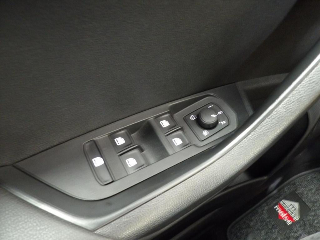 Skoda Karoq 1.5 tsi act greentech 150pk dsg-7 sportline business