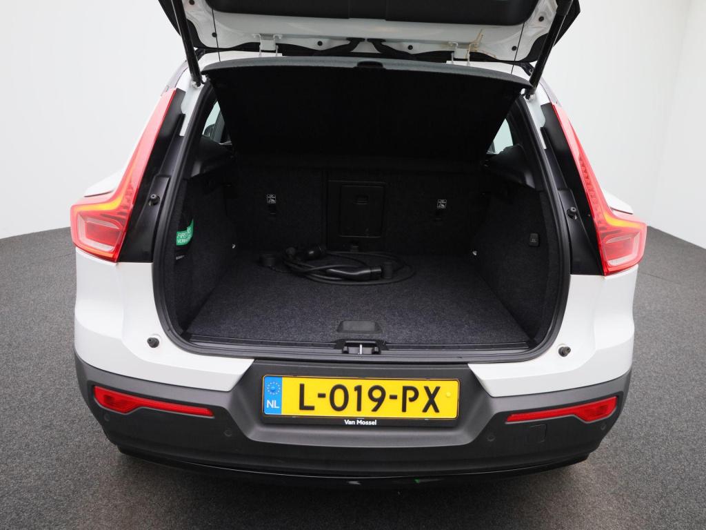 Volvo XC40 recharge p8 awd | automaat | panoramadak | apple carplay / andro